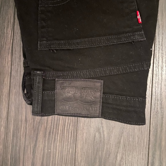 Levis 511 31x32 near perfect condition. - Picture 2 of 3